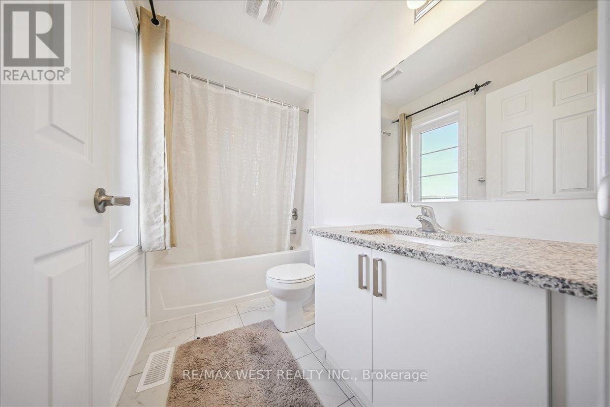 115 Air Dancer Crescent, Oshawa, Ontario  L1L 0V3 - Photo 7 - E12257299