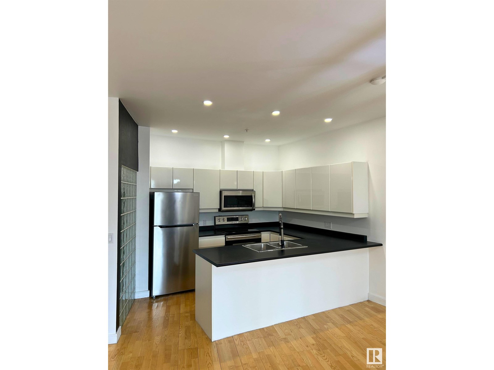 #105 11415 100 Av Nw, Edmonton, Alberta  T5K 0J5 - Photo 10 - E4445355