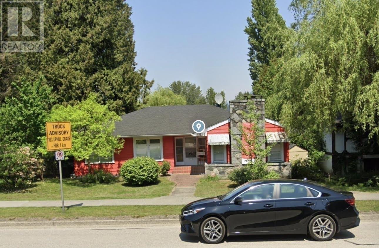 2214 ST JOHNS STREET, Port Moody, British Columbia