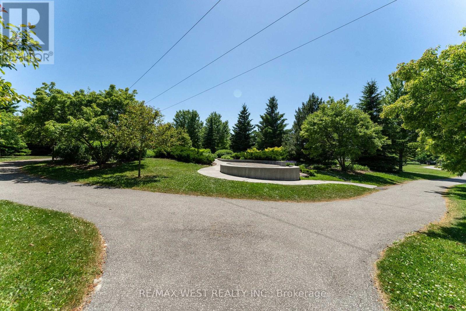230 - 111 Civic Square Gate, Aurora, Ontario  L4G 0S6 - Photo 33 - N12257225