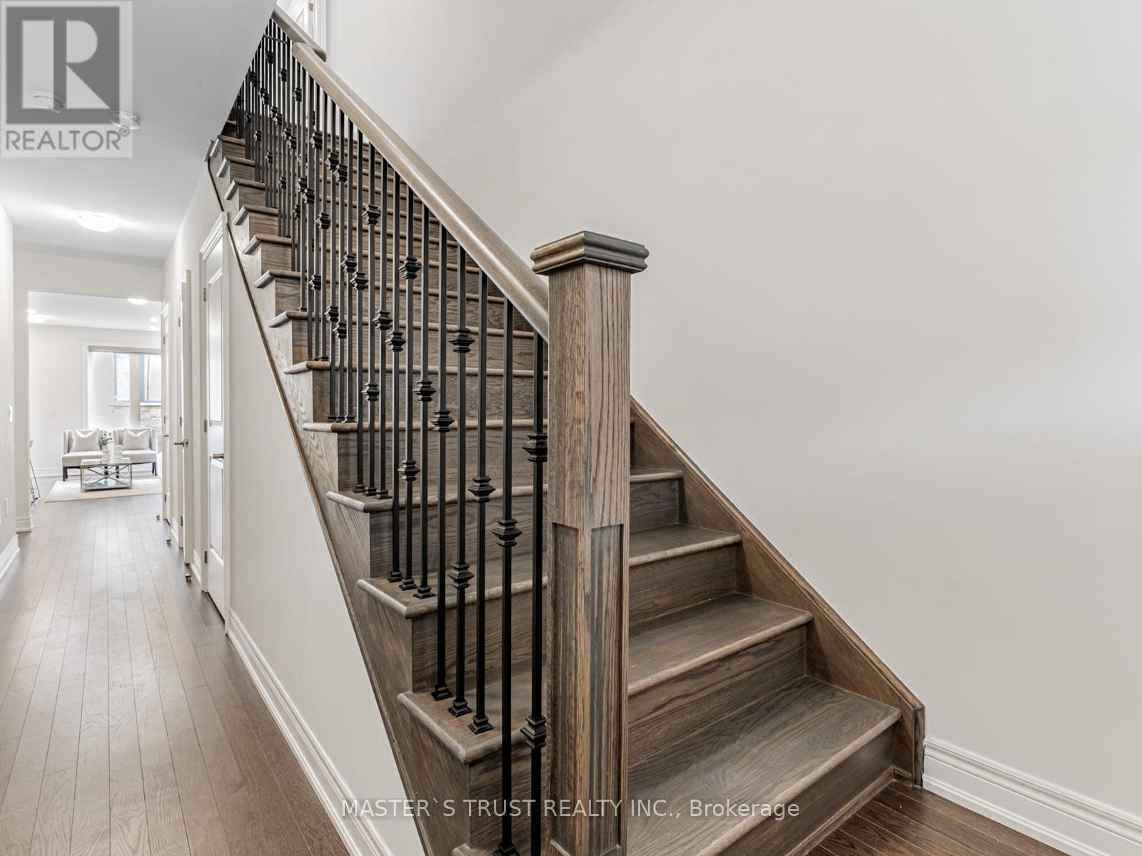 Property at 6 SCHMELTZER CRESCENT image 4