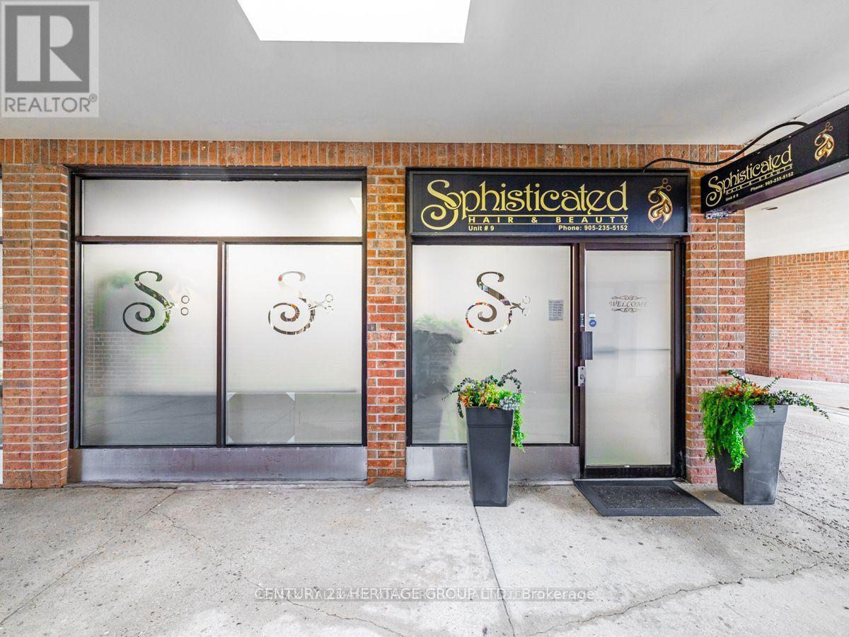 9 - 340 EAGLE STREET W, Newmarket, Ontario