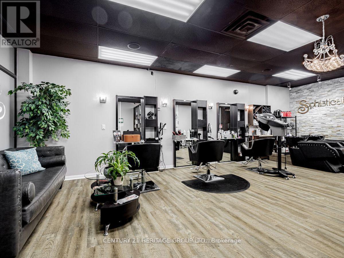 9 - 340 Eagle Street W, Newmarket, Ontario  L3Y 1K5 - Photo 10 - N12257346