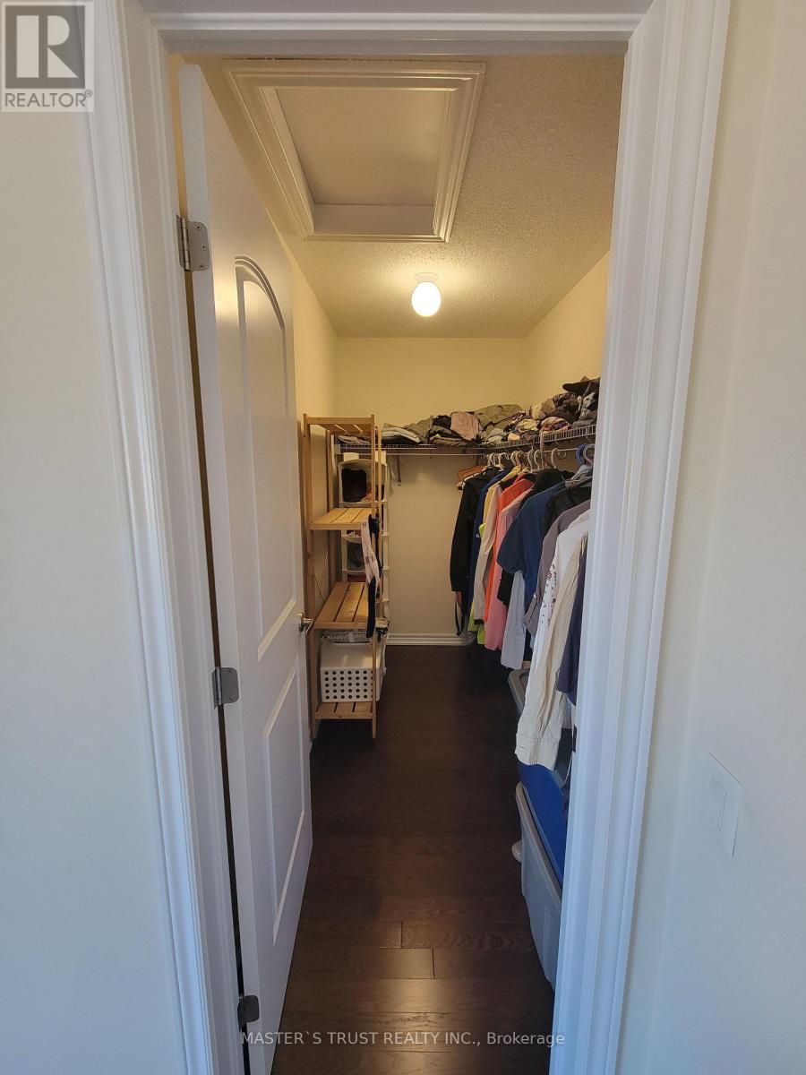 53 Kidd Street, Bradford West Gwillimbury, Ontario  L3Z 0V5 - Photo 17 - N12257361