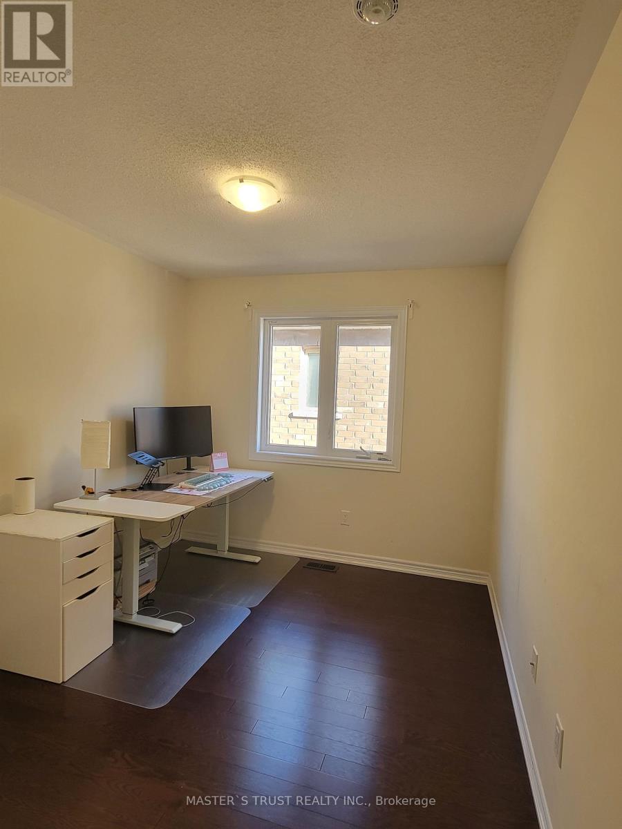 53 Kidd Street, Bradford West Gwillimbury, Ontario  L3Z 0V5 - Photo 23 - N12257361