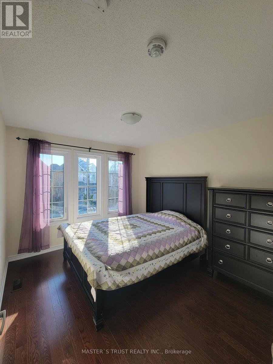 53 Kidd Street, Bradford West Gwillimbury, Ontario  L3Z 0V5 - Photo 24 - N12257361