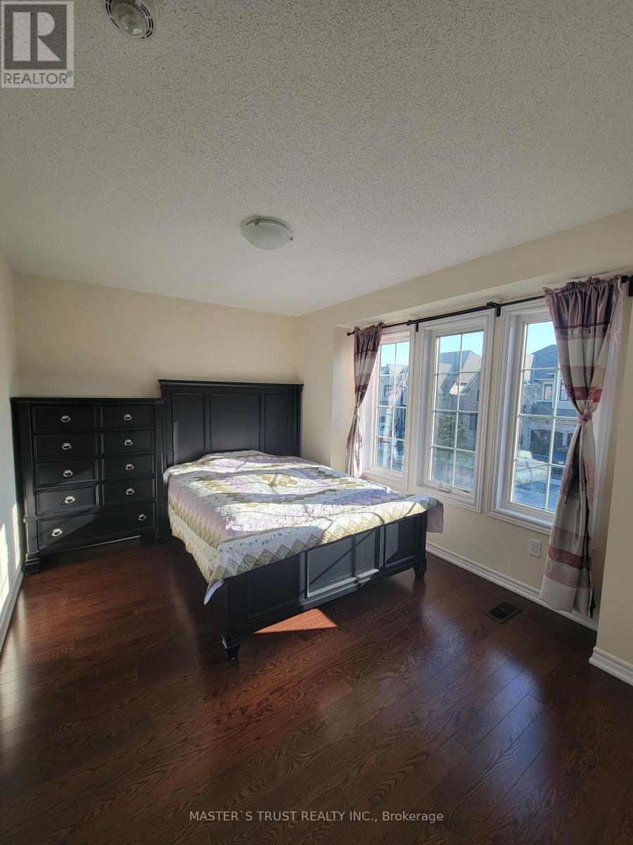 53 Kidd Street, Bradford West Gwillimbury, Ontario  L3Z 0V5 - Photo 26 - N12257361