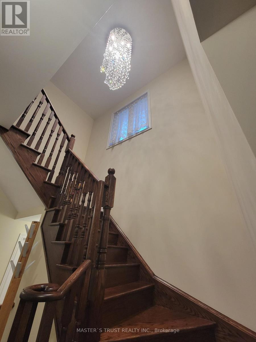 53 Kidd Street, Bradford West Gwillimbury, Ontario  L3Z 0V5 - Photo 29 - N12257361