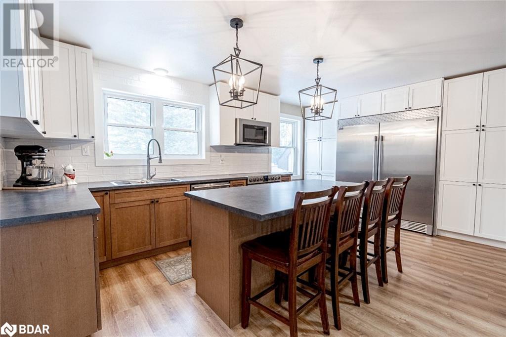 Property at 7816 6TH Line image 5