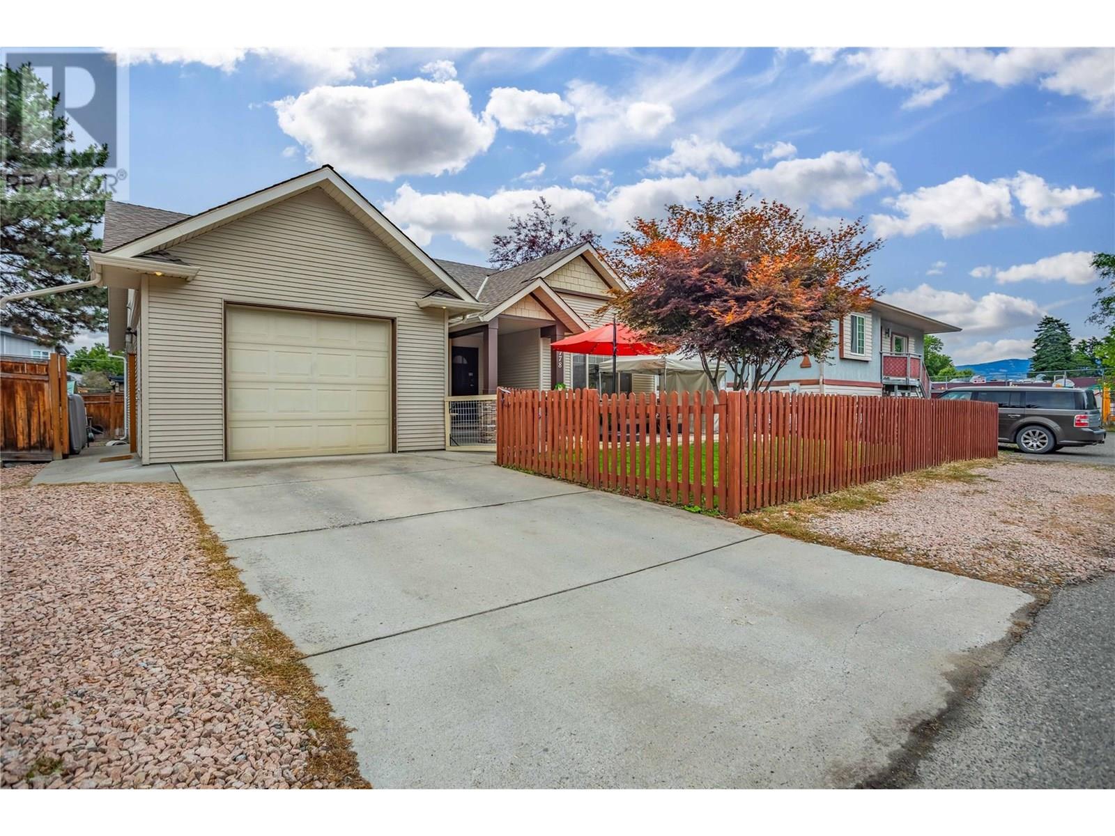 778 Copeland Place, Kelowna, British Columbia