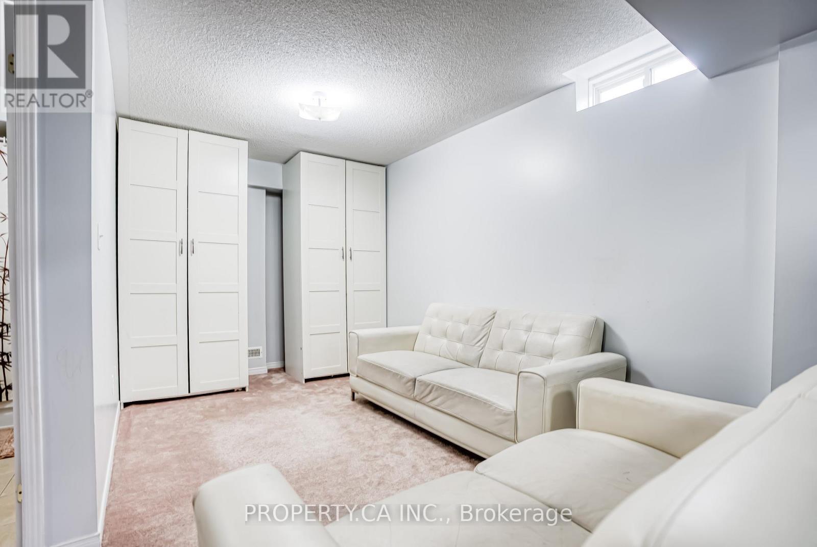 2 Horn Street, Whitchurch-Stouffville, Ontario  L4A 0X9 - Photo 36 - N12135083