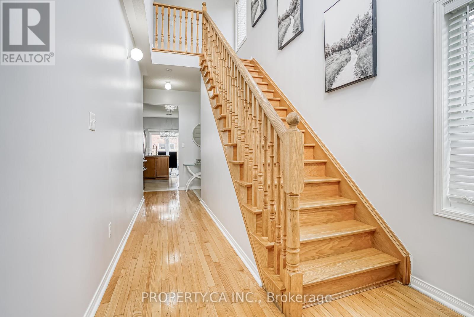 2 Horn Street, Whitchurch-Stouffville, Ontario  L4A 0X9 - Photo 7 - N12135083