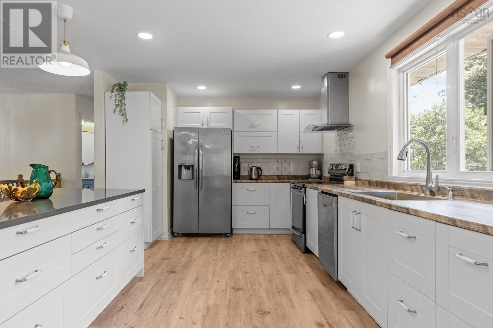 Property at 60 Fletcher Drive image 3