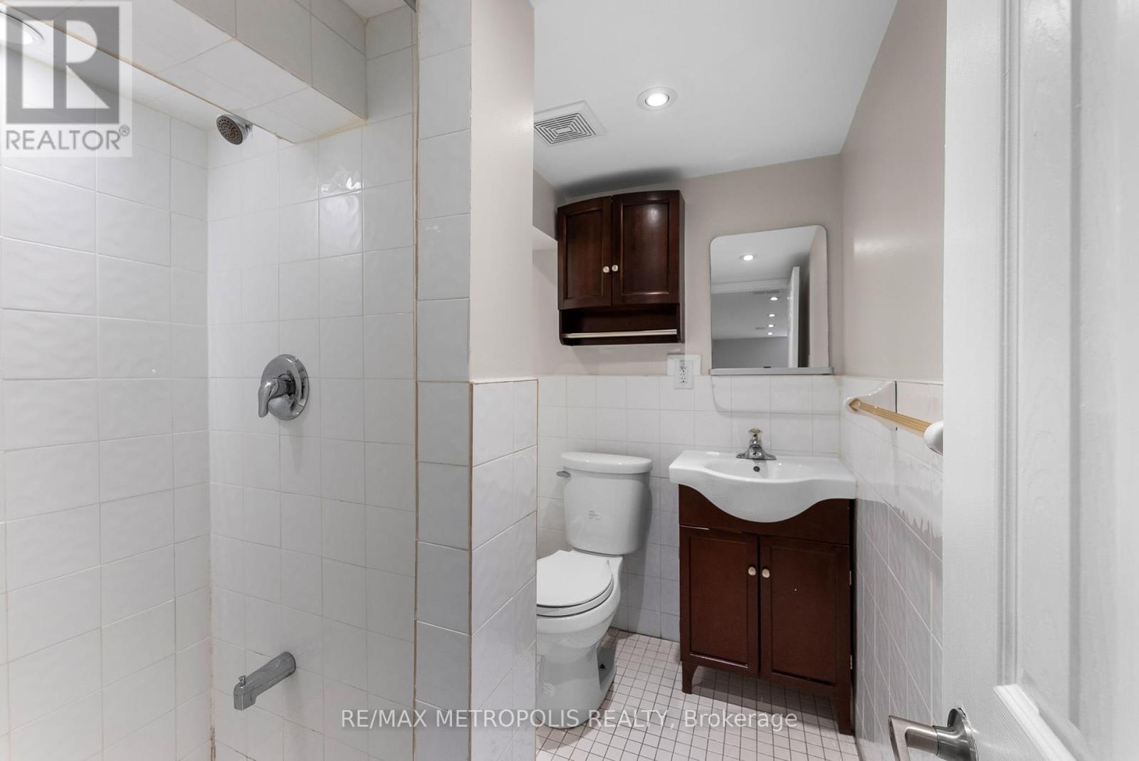 96 Allenby Avenue, Toronto, Ontario  M9W 1S9 - Photo 23 - W12257301