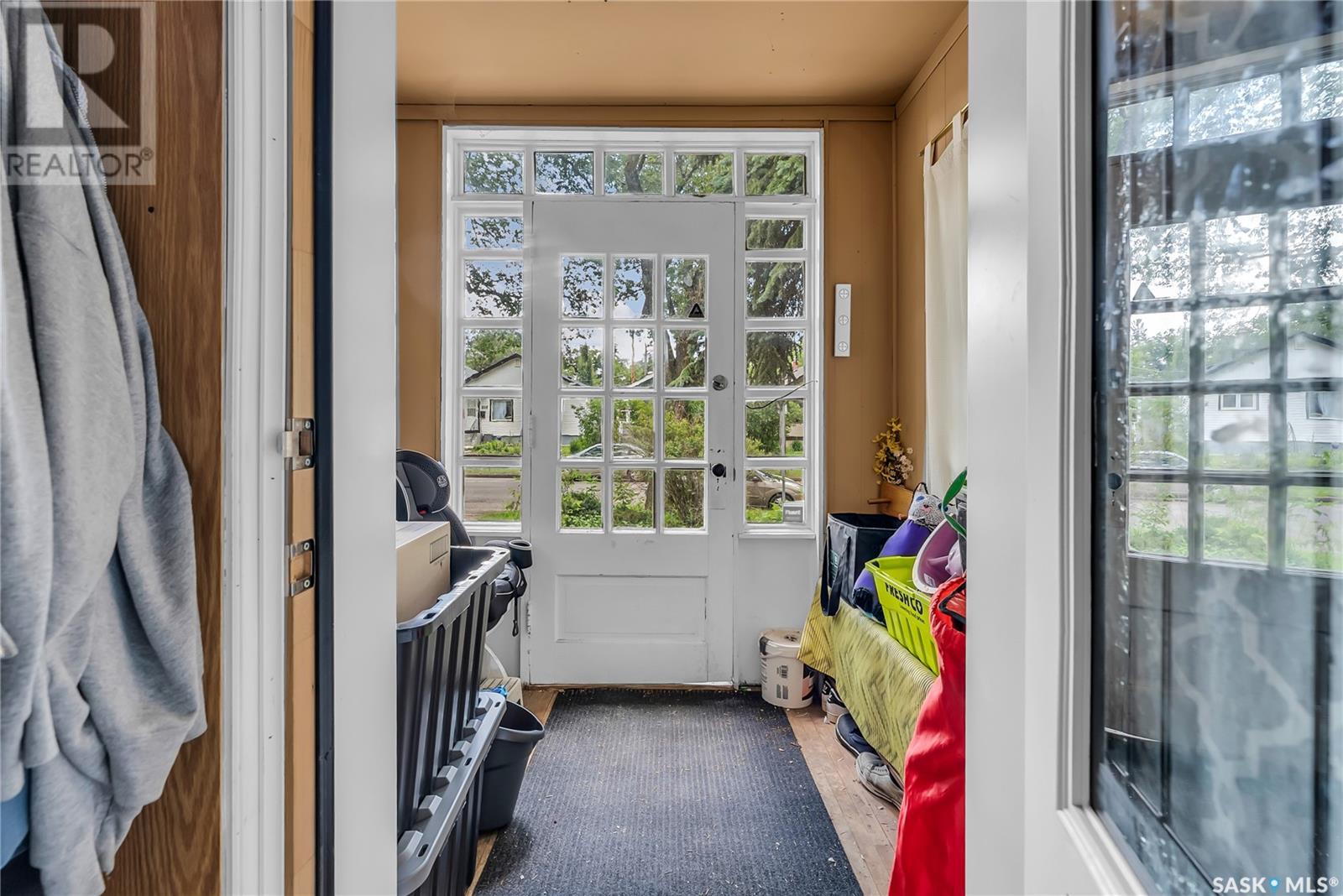 Property at 1121 B AVENUE N image 3