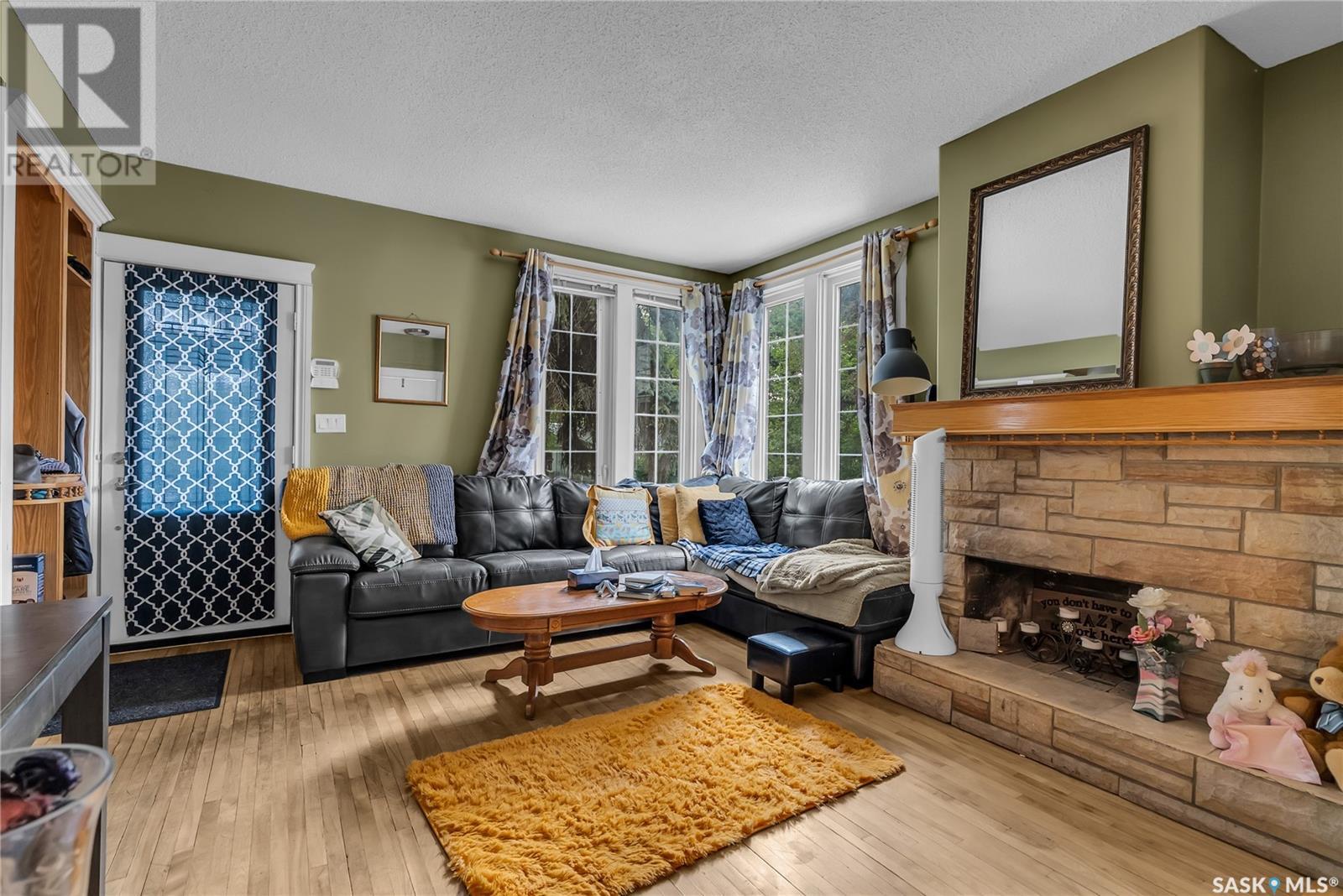 Property at 1121 B AVENUE N image 4