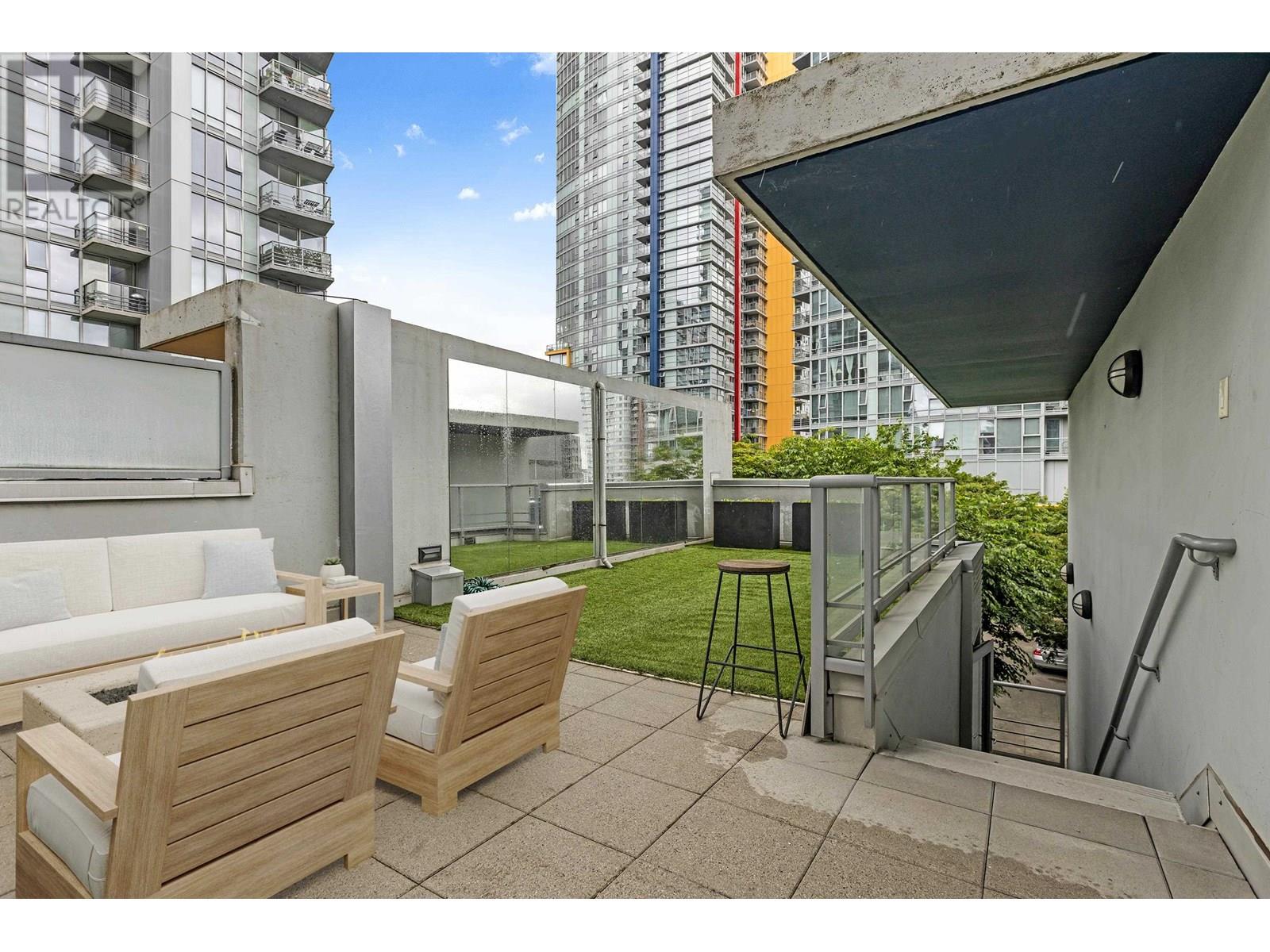 102 Regiment Square, Vancouver, British Columbia  V6B 1W1 - Photo 12 - R3022103