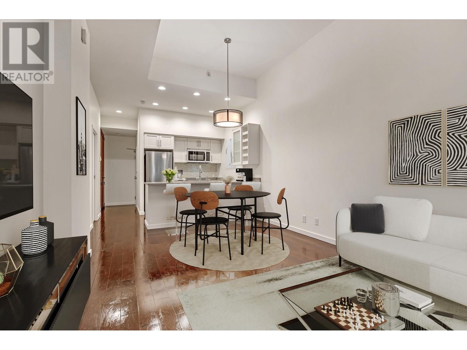 102 Regiment Square, Vancouver, British Columbia  V6B 1W1 - Photo 2 - R3022103