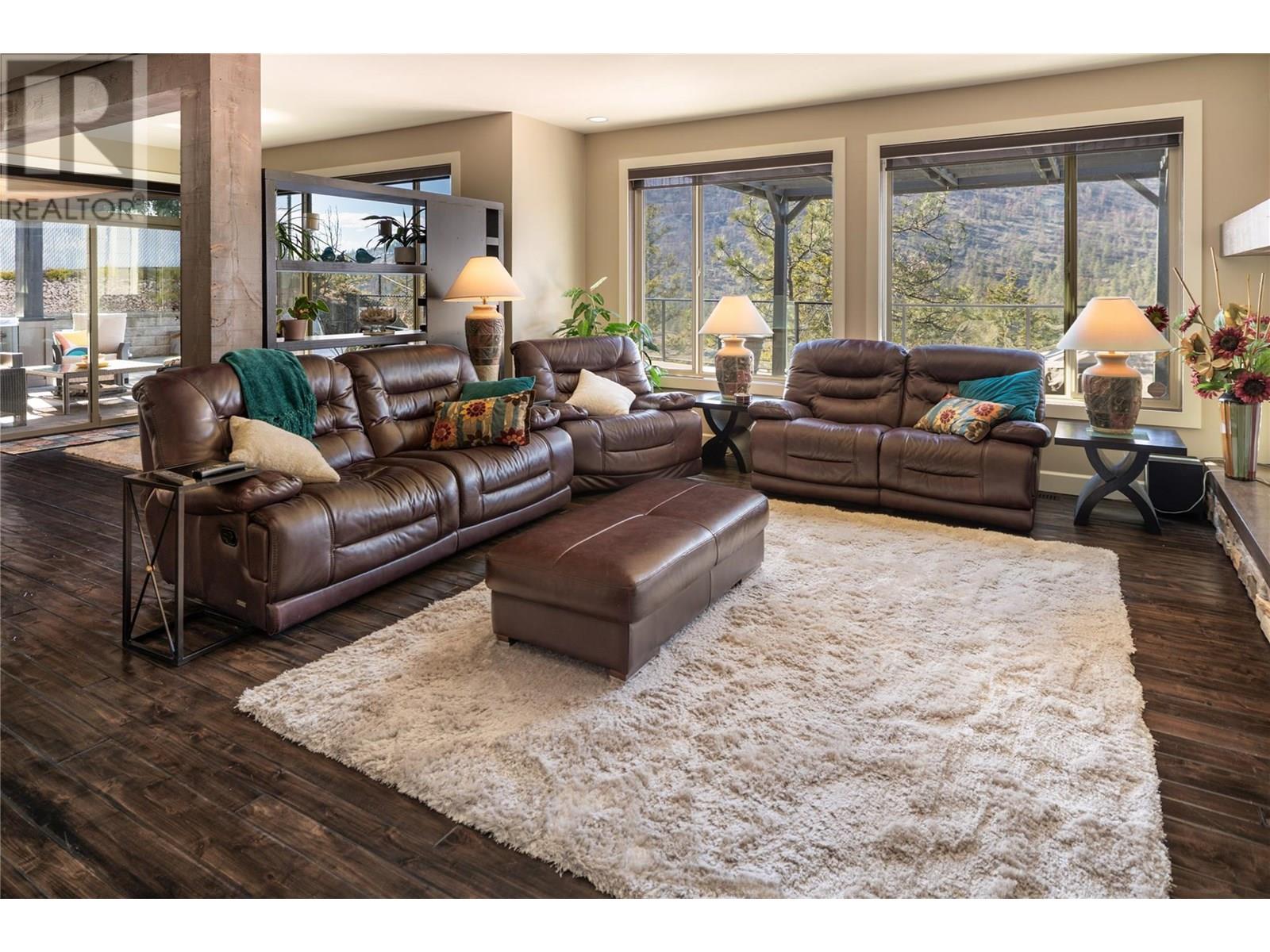 854 Big Rock Court Kelowna Photo 13