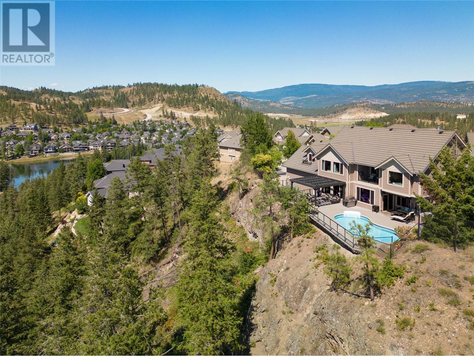 854 Big Rock Court Kelowna Photo 2