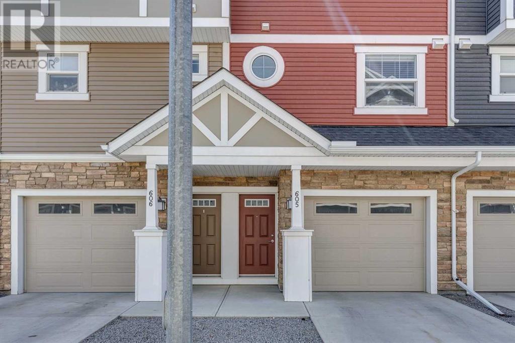 Property at 605, 1225 Kings Heights Way SE image 2