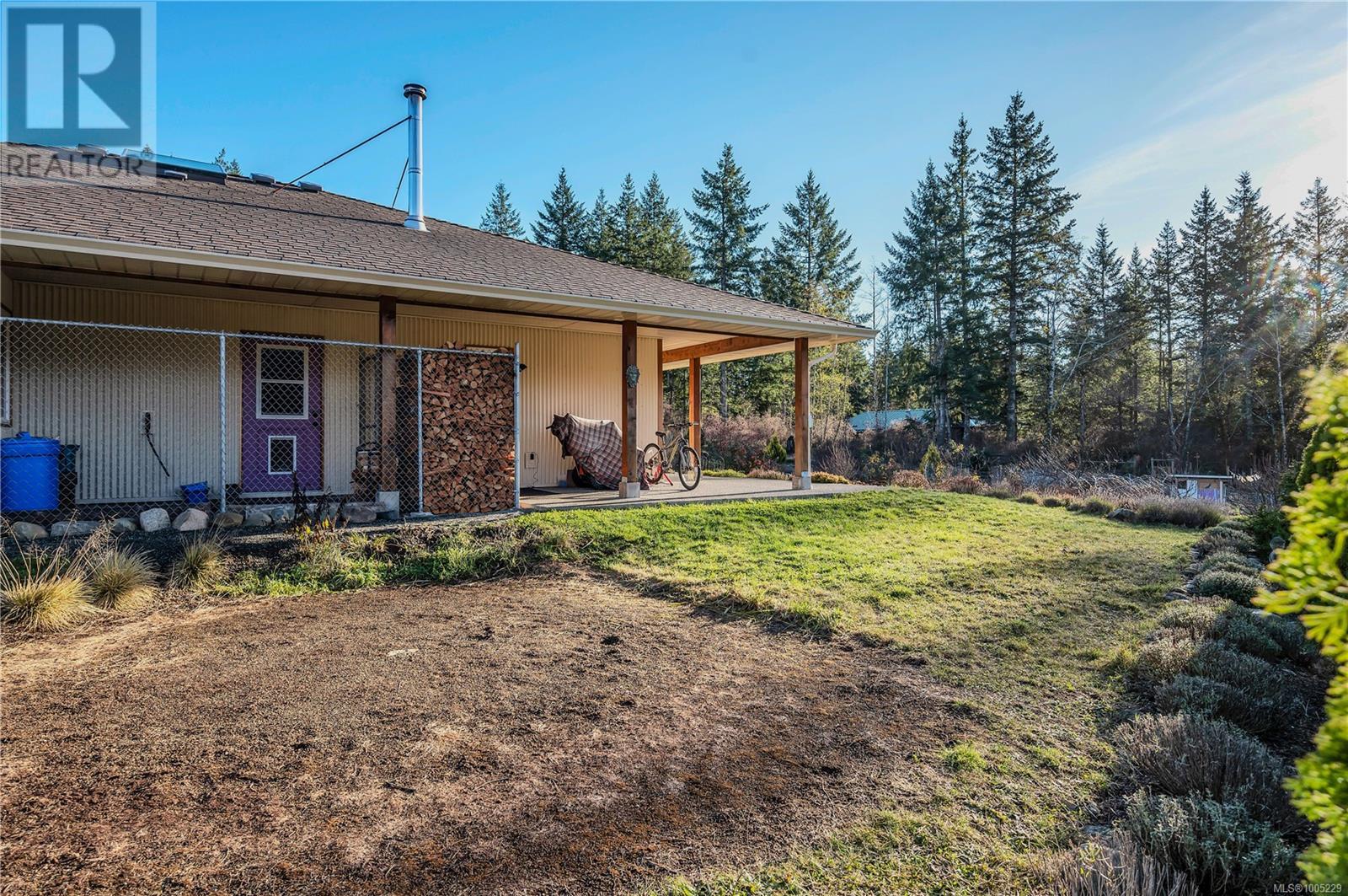 Property at 220 Irene Rd image 3