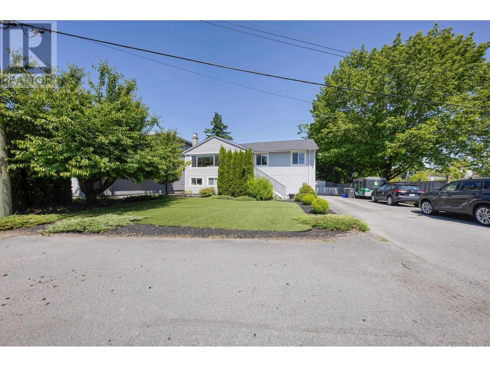 23177 Willett Avenue, Richmond, British Columbia  V6V 3C6 - Photo 2 - R3020550