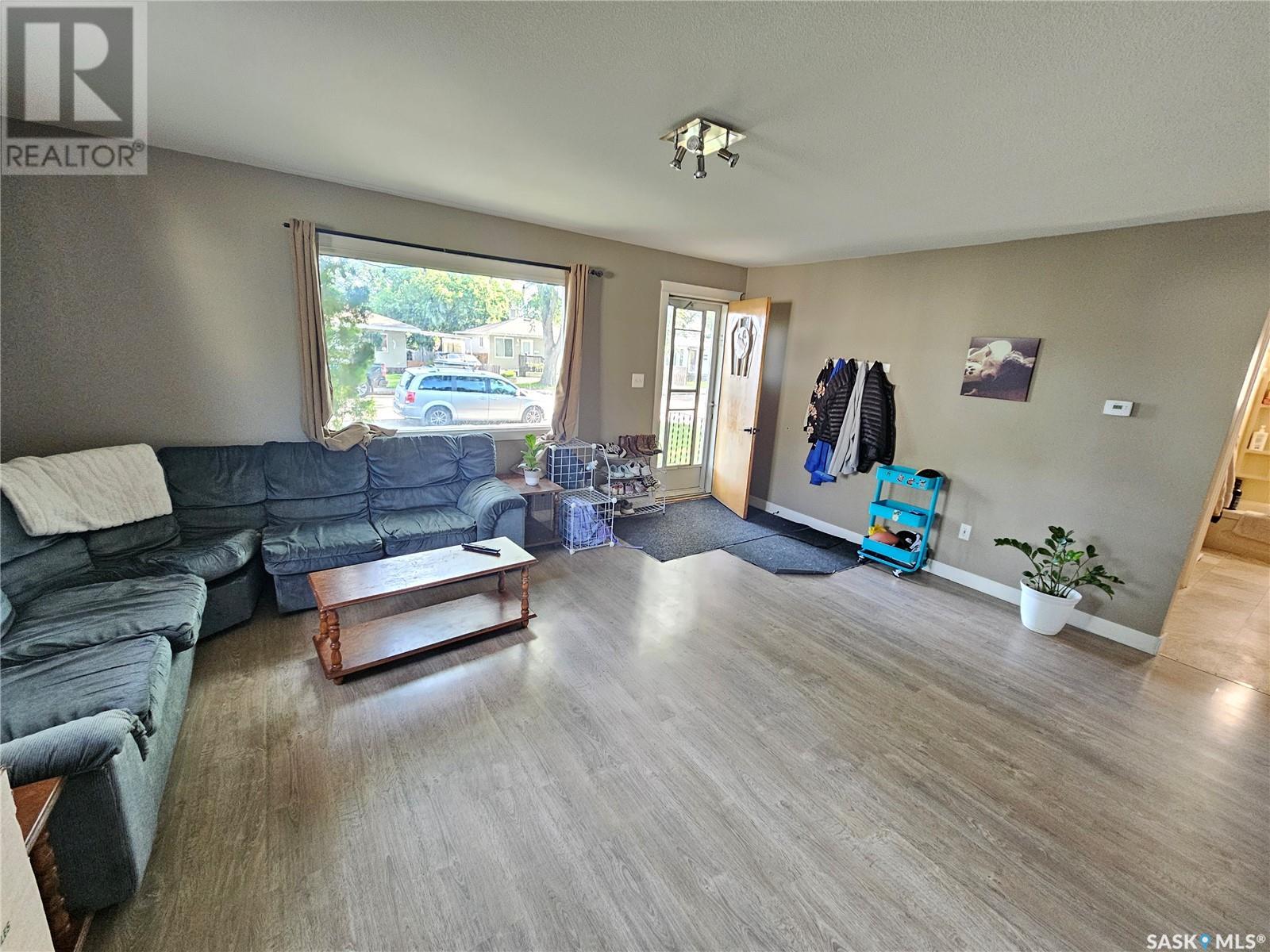 Property at 823 Duffield STREET W image 2