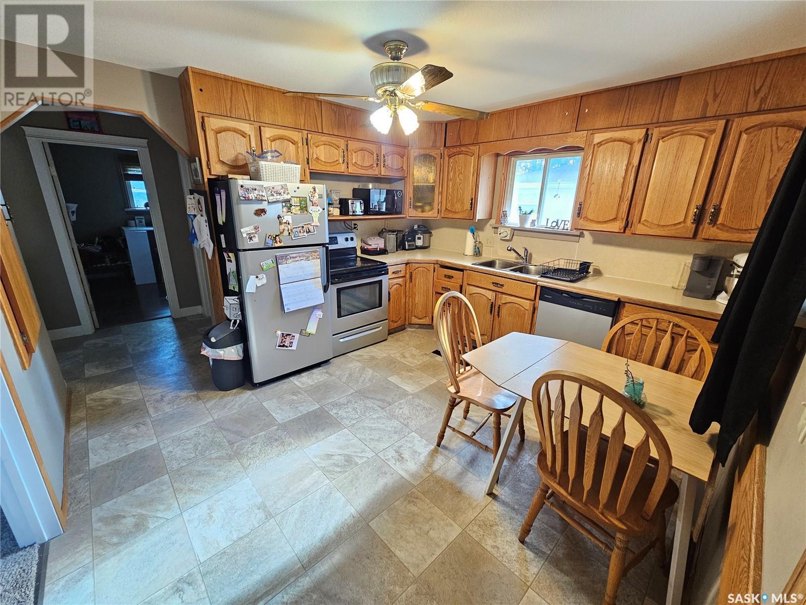 Property at 823 Duffield STREET W image 3