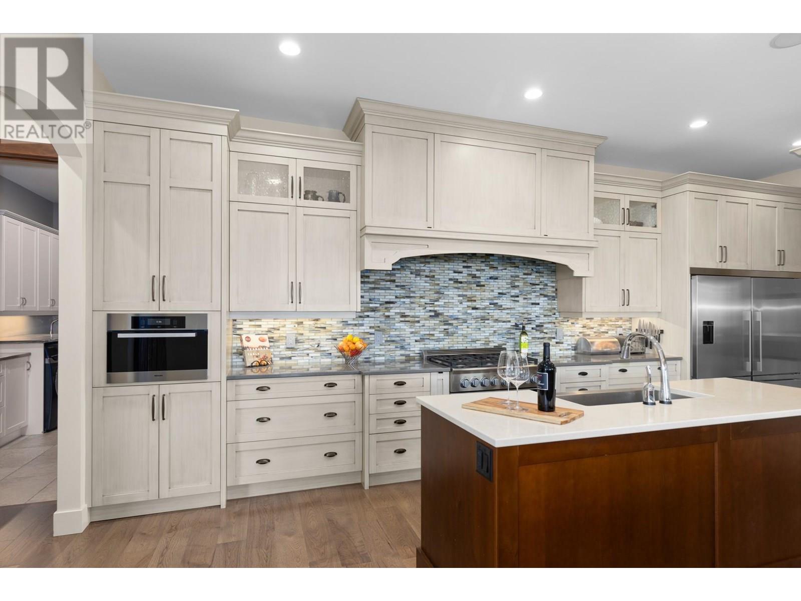 Property at 168 Skyland Drive image 1