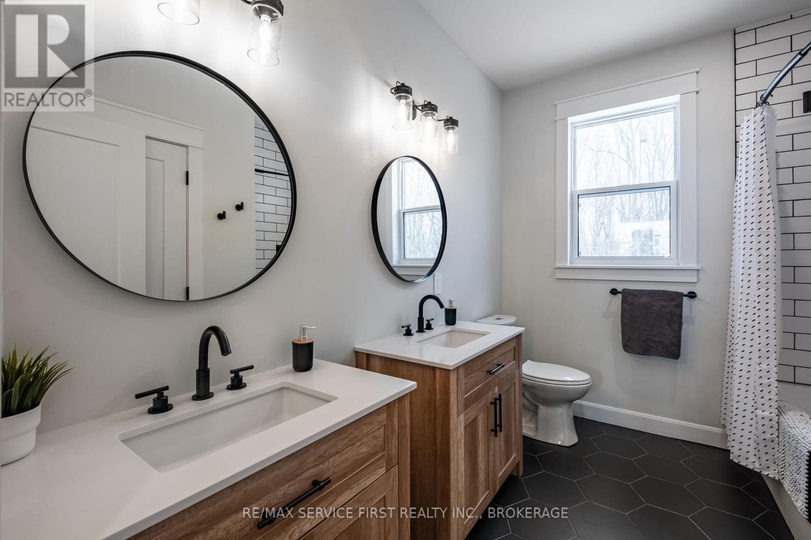 1012 Applewood Lane, Frontenac, Ontario  K0H 1X0 - Photo 26 - X12257458