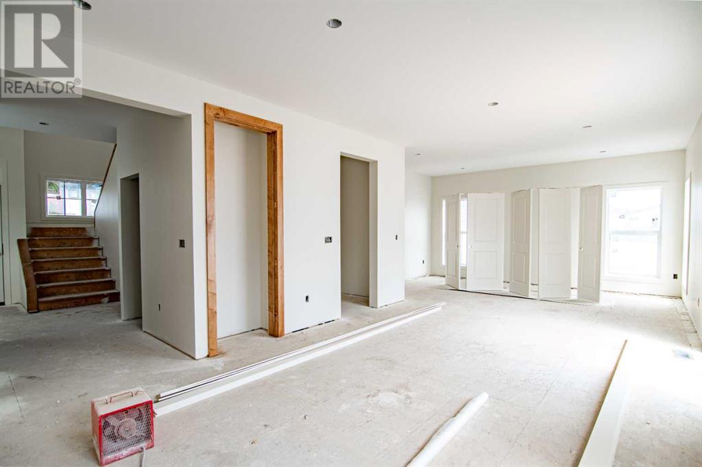 Property at 39 Eaton Crescent image 5