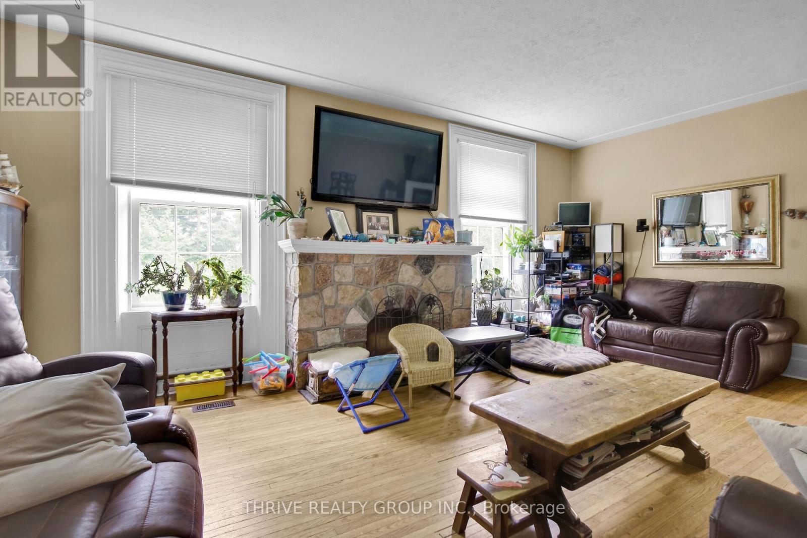 20664 Heritage Road, Thames Centre, Ontario  N0M 2P0 - Photo 12 - X12257459
