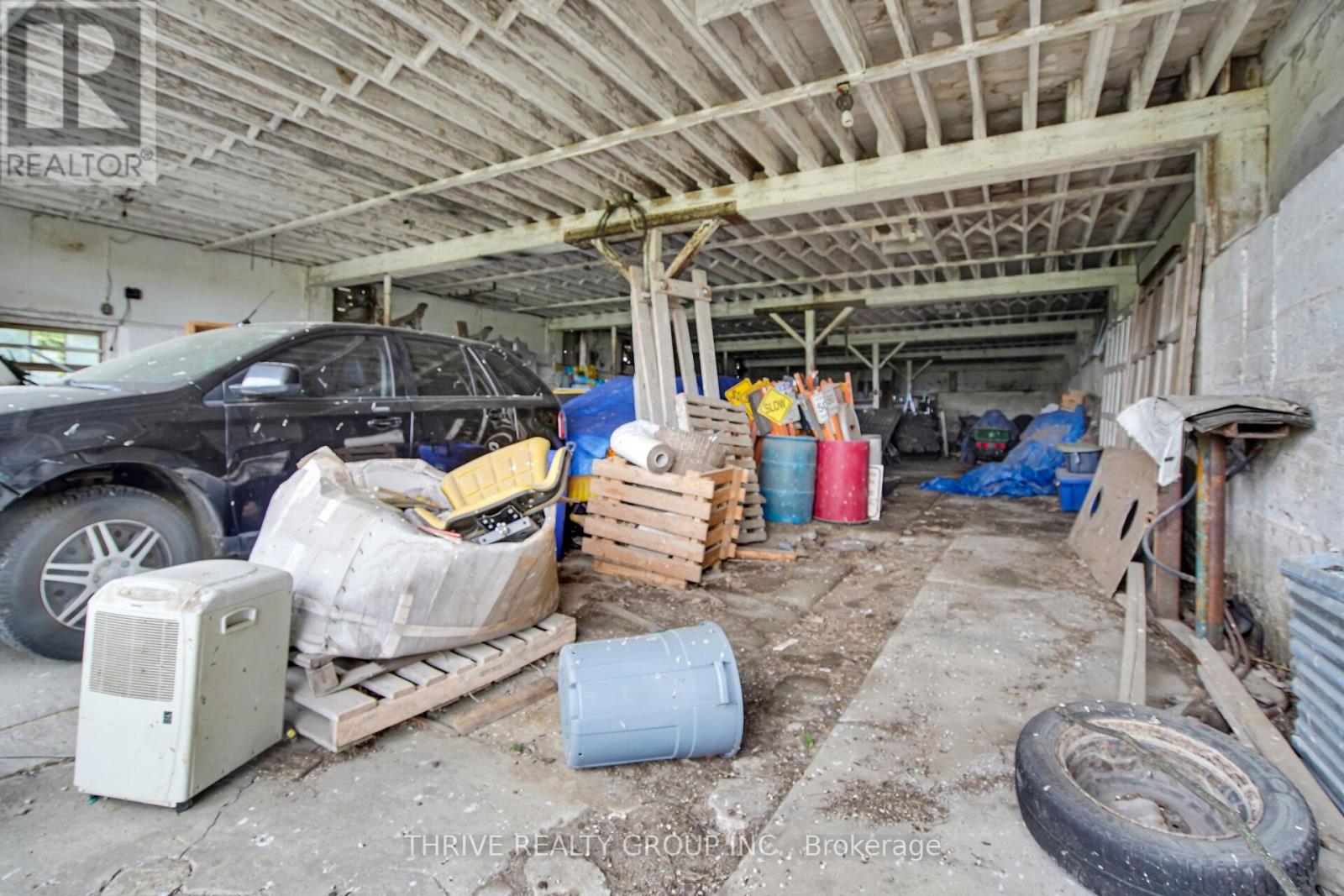 20664 Heritage Road, Thames Centre, Ontario  N0M 2P0 - Photo 38 - X12257459