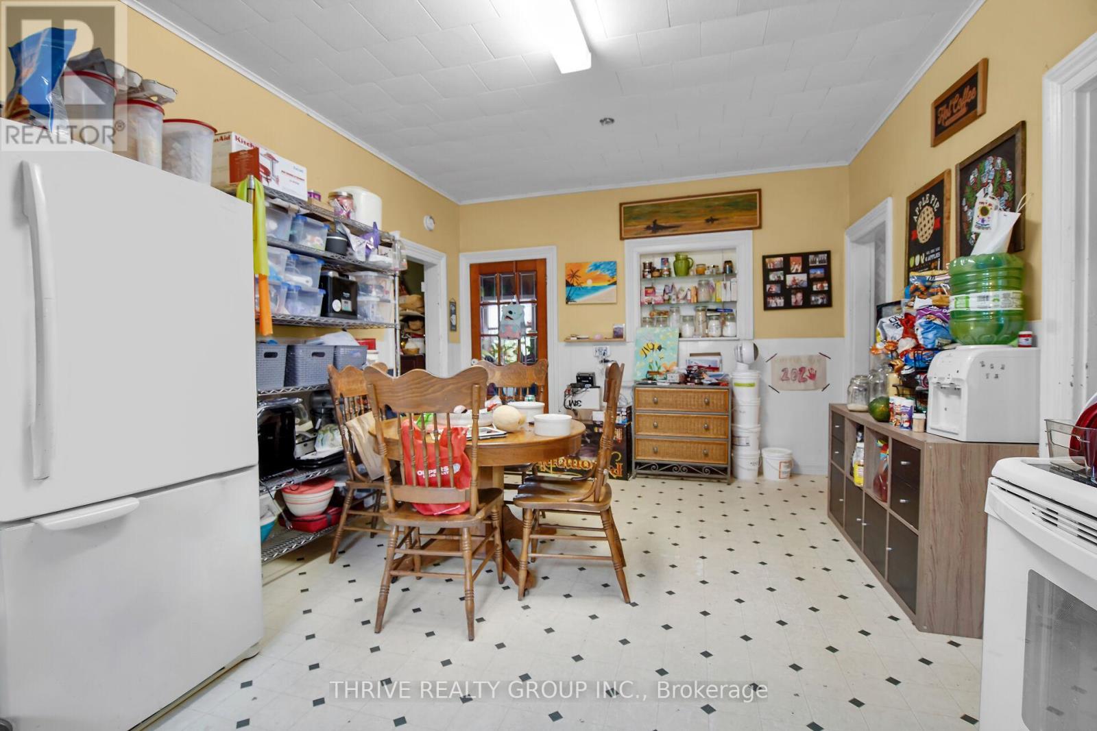 20664 Heritage Road, Thames Centre, Ontario  N0M 2P0 - Photo 9 - X12257459
