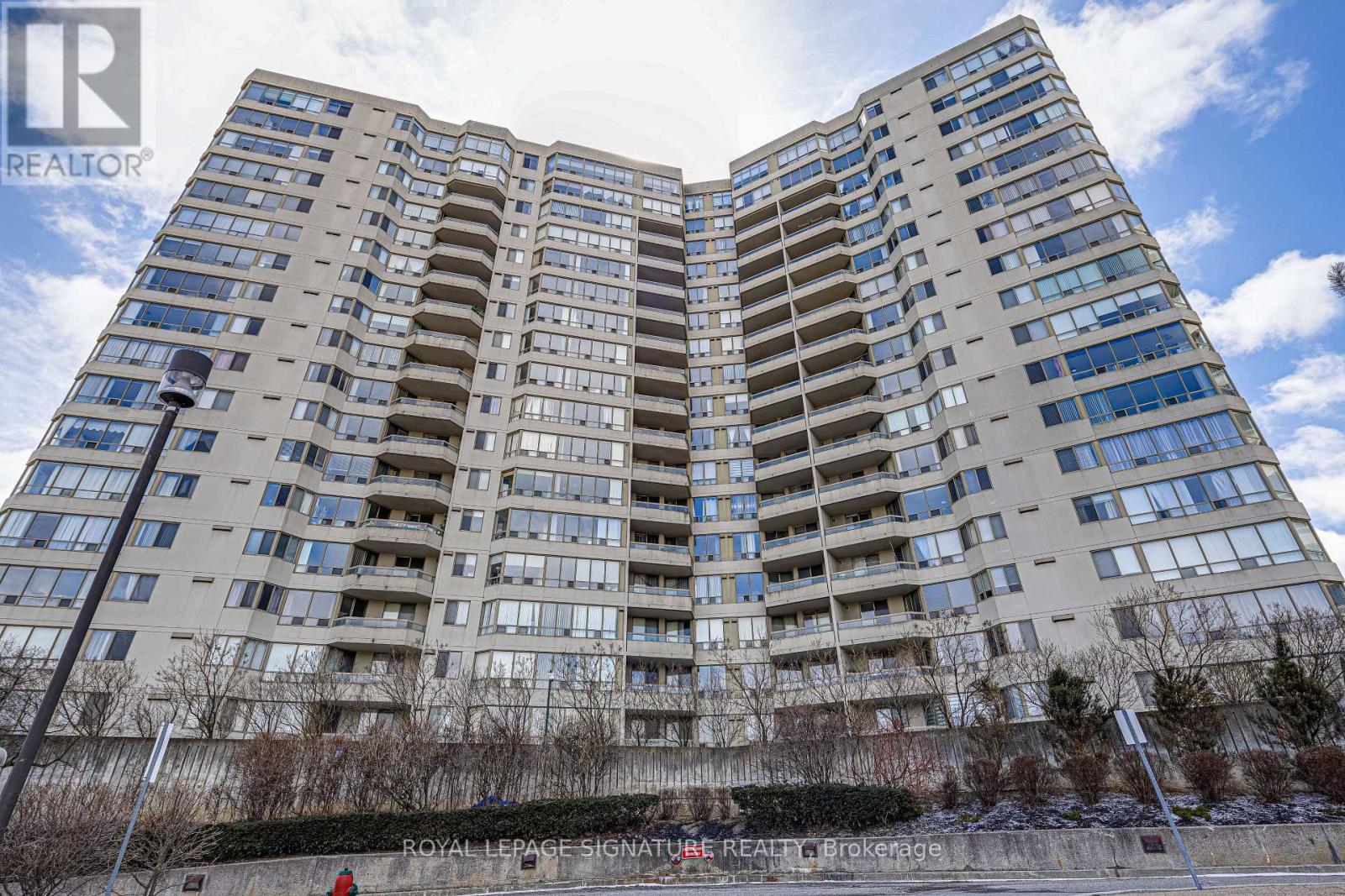 Property at 405 - 150 ALTON TOWERS CIRCLE image 2