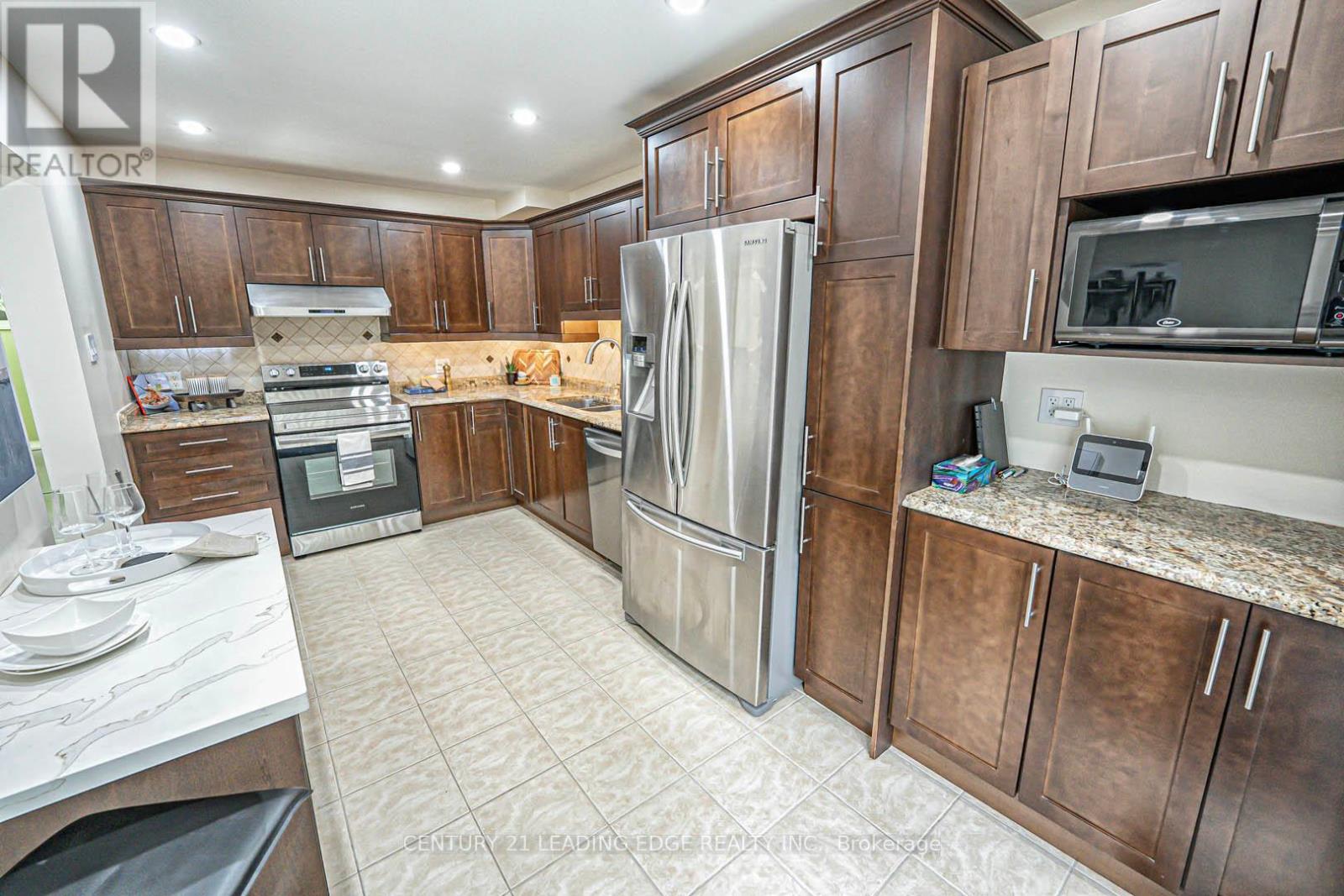 175 Morningview Trail, Toronto, Ontario  M1B 5L5 - Photo 19 - E12257432