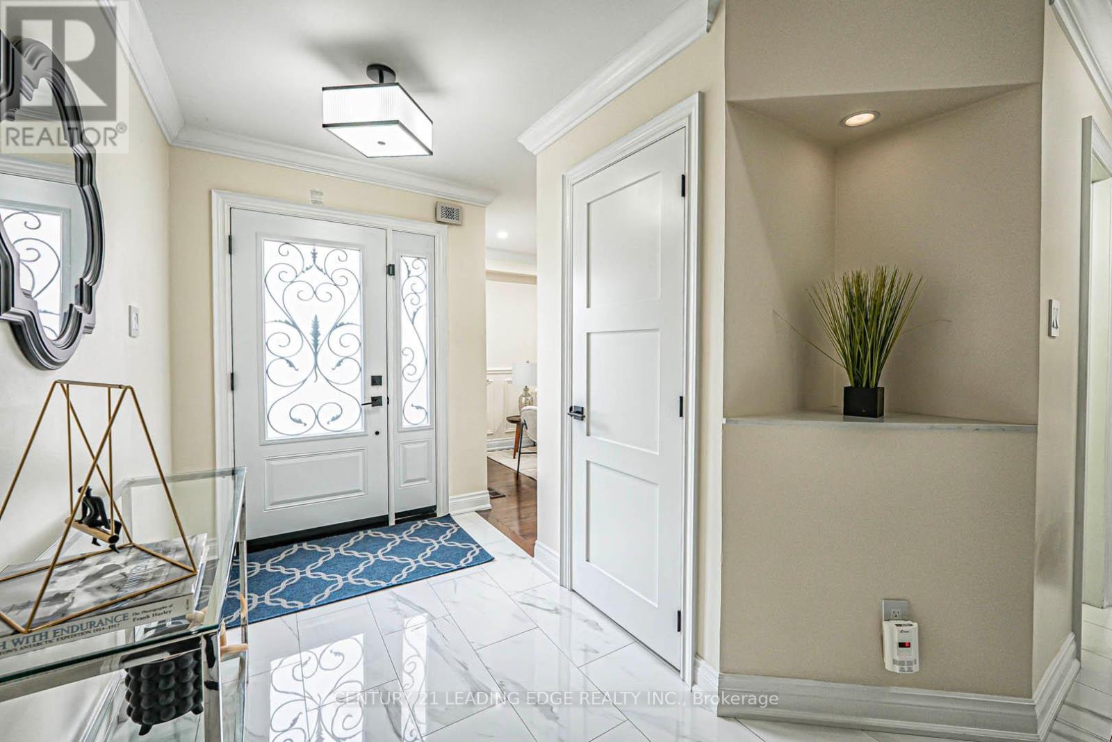 Property at 175 MORNINGVIEW TRAIL image 4