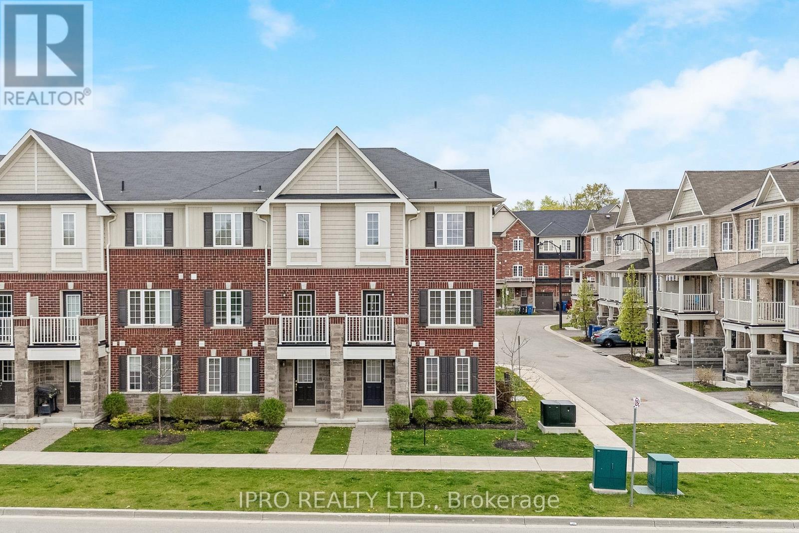 Property at 5 - 88 DECORSO DRIVE image 1