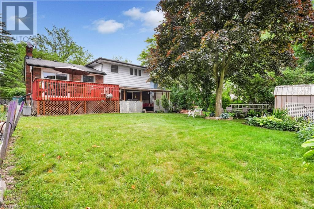 Property at 187 LYNNBROOK Crescent image 4