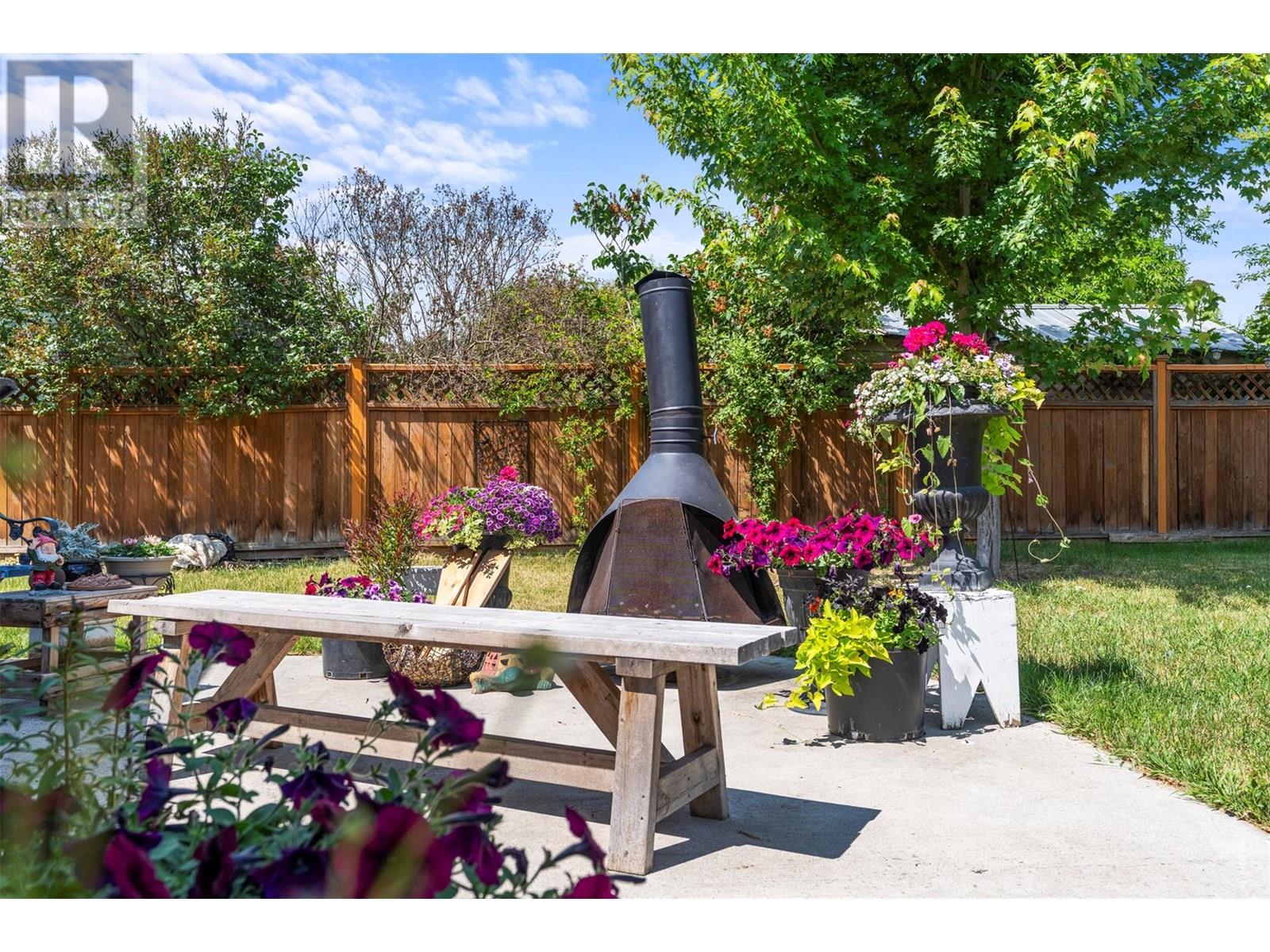 2270 Wilson Avenue, Armstrong, British Columbia  V4Y 0B1 - Photo 44 - 10352966