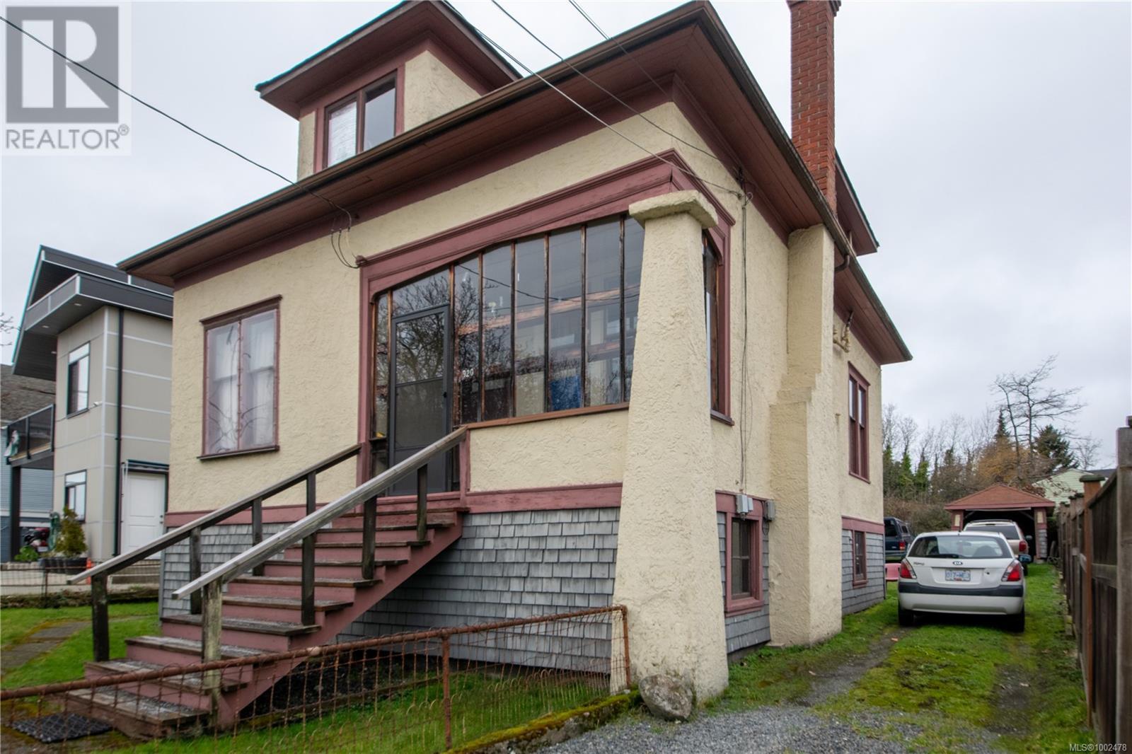 Property at 920 Cloverdale Ave image 1
