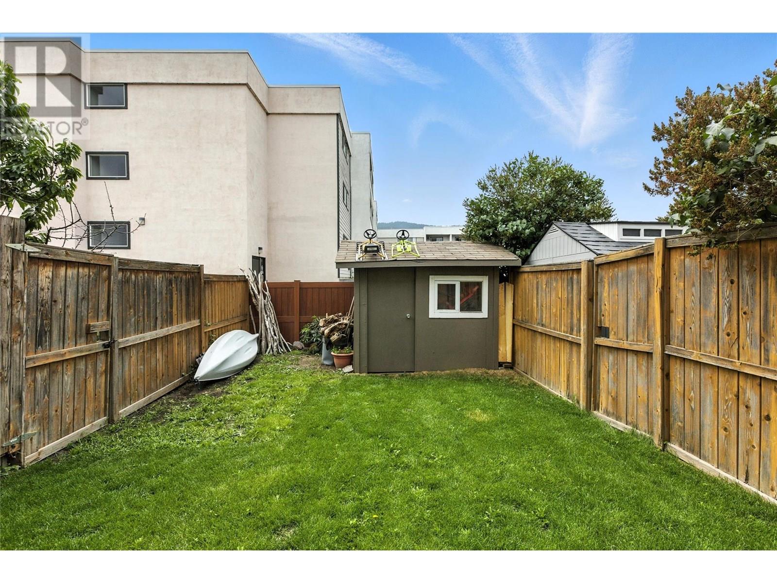 Property at 800 Southill Street Unit# 4 image 5