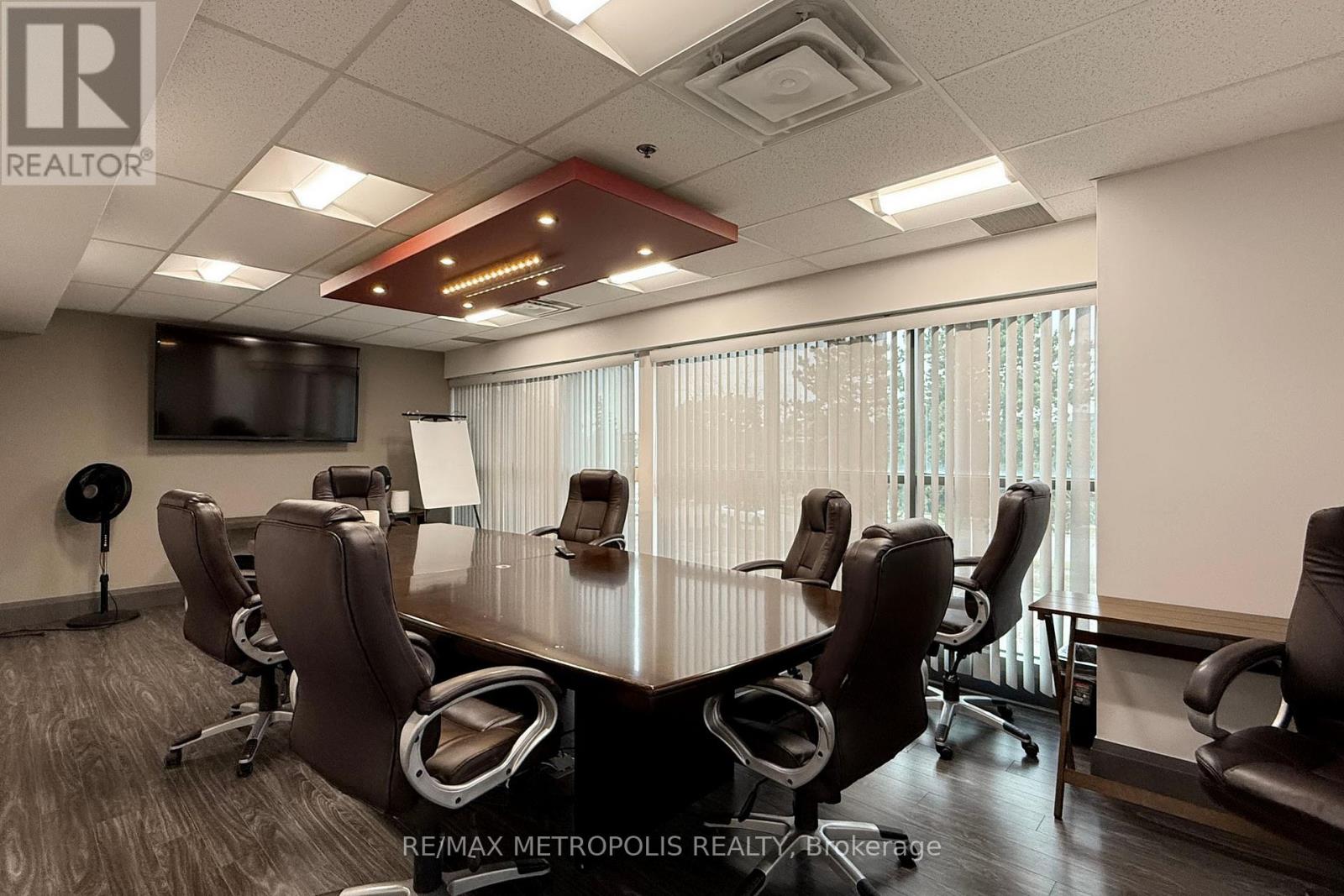 12 - 135 Devon Road, Brampton, Ontario  L6T 5A4 - Photo 7 - W12257406