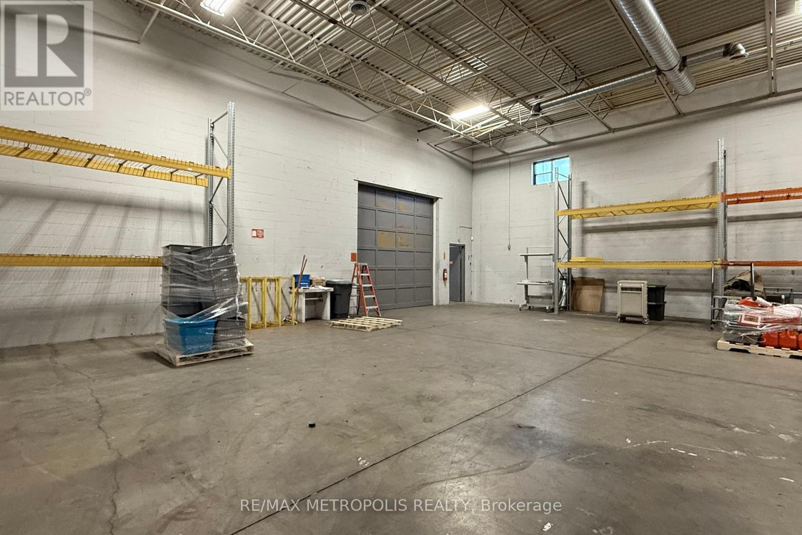 11 & 12 - 135 Devon Road, Brampton, Ontario  L6T 5A4 - Photo 10 - W12257409