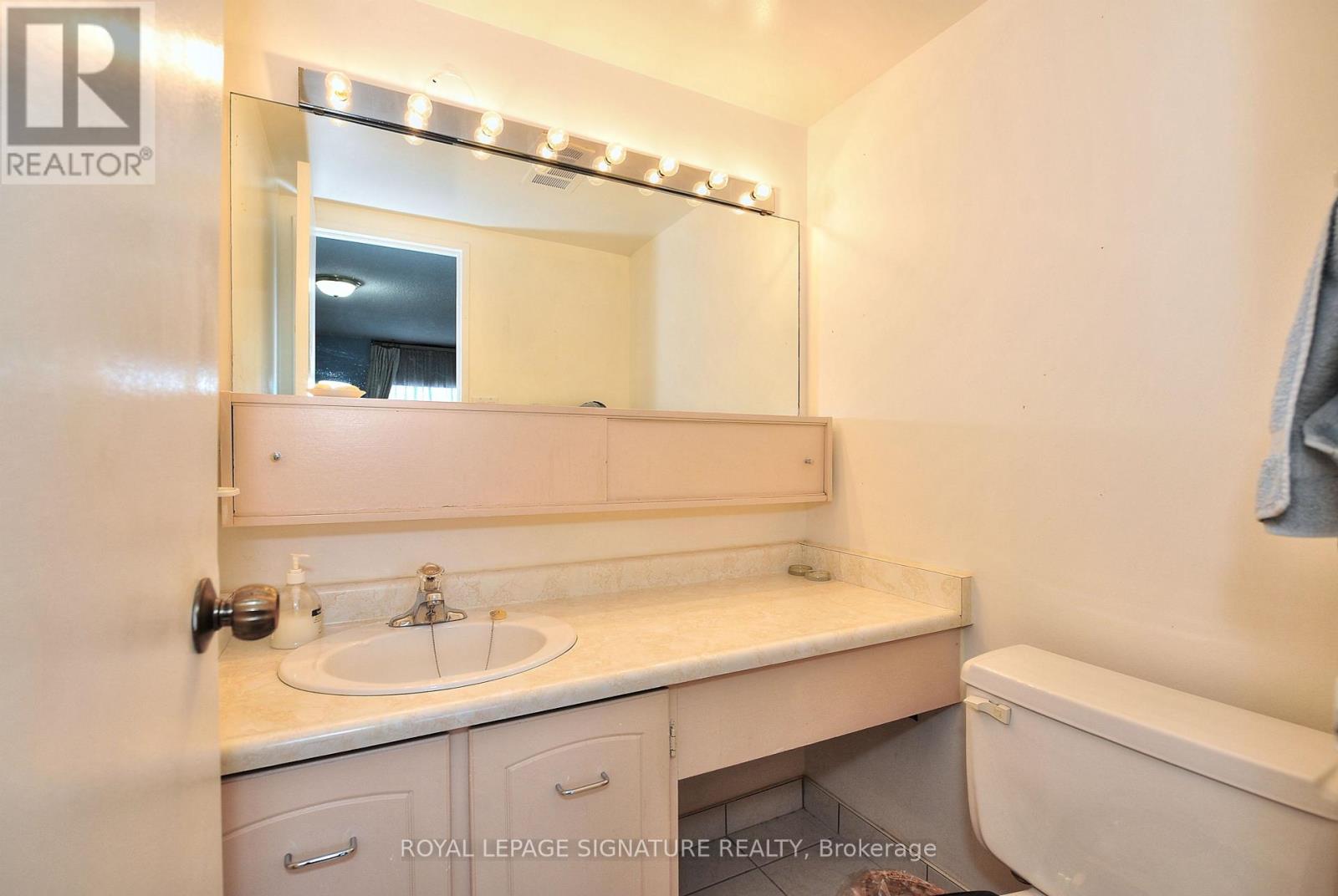 1208 - 7811 Yonge Street, Markham, Ontario  L3T 4S3 - Photo 23 - N12212327