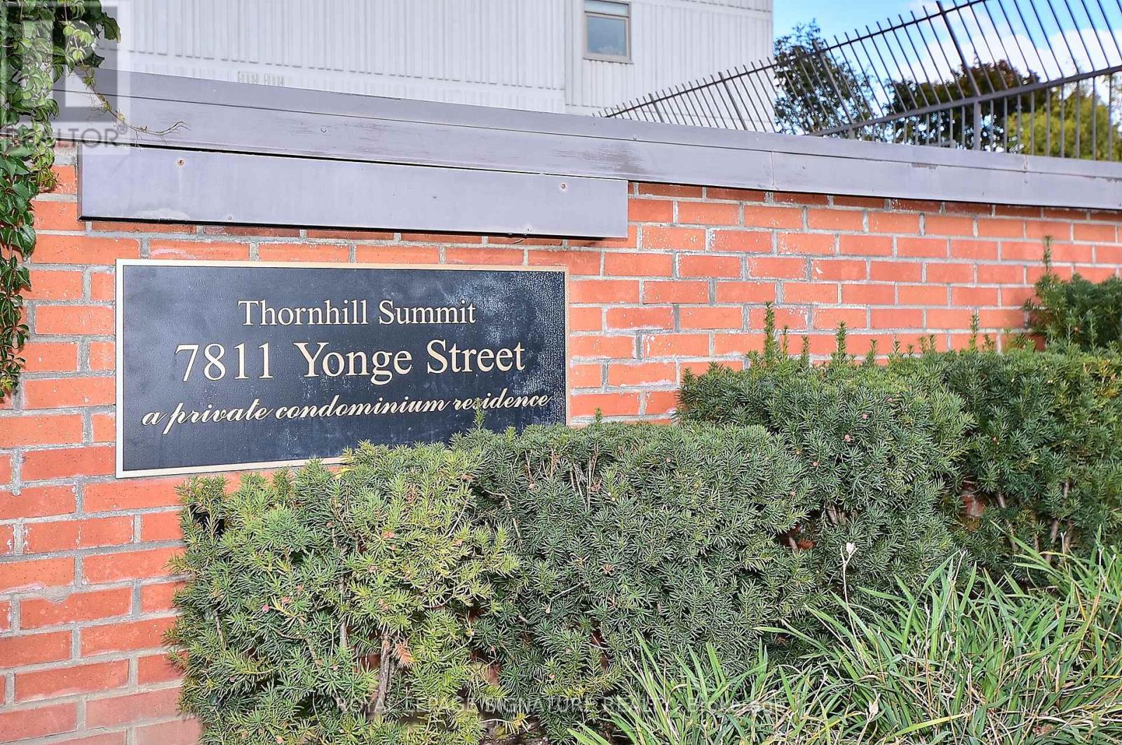 1208 - 7811 Yonge Street, Markham, Ontario  L3T 4S3 - Photo 3 - N12212327