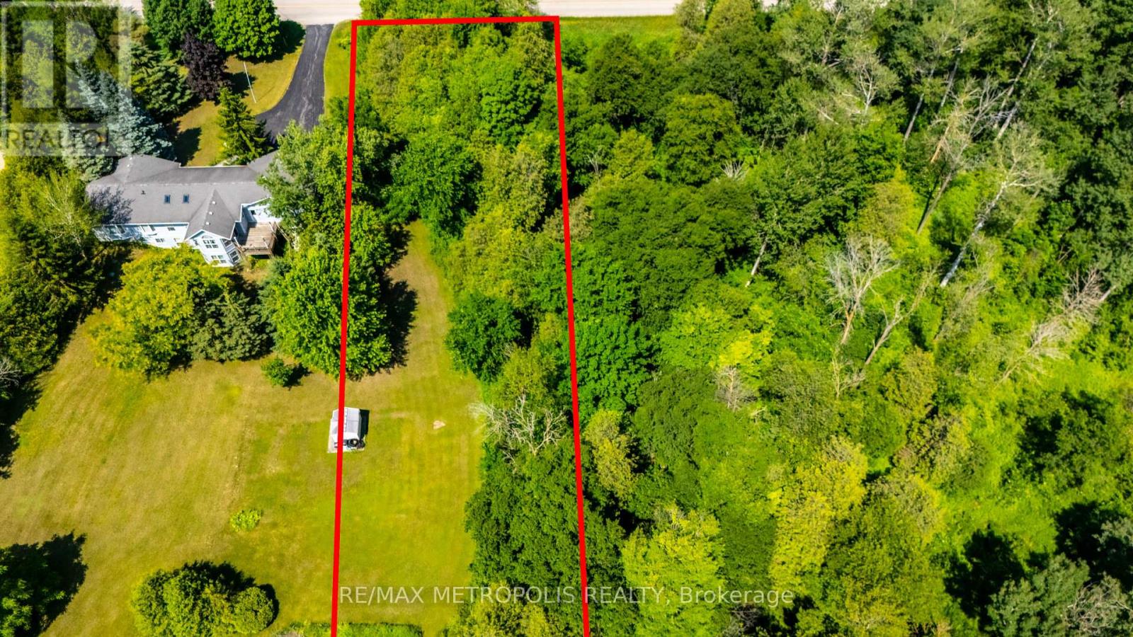 8232 Concession Road 12, Mapleton, Ontario  N0G 2K0 - Photo 1 - X12257398