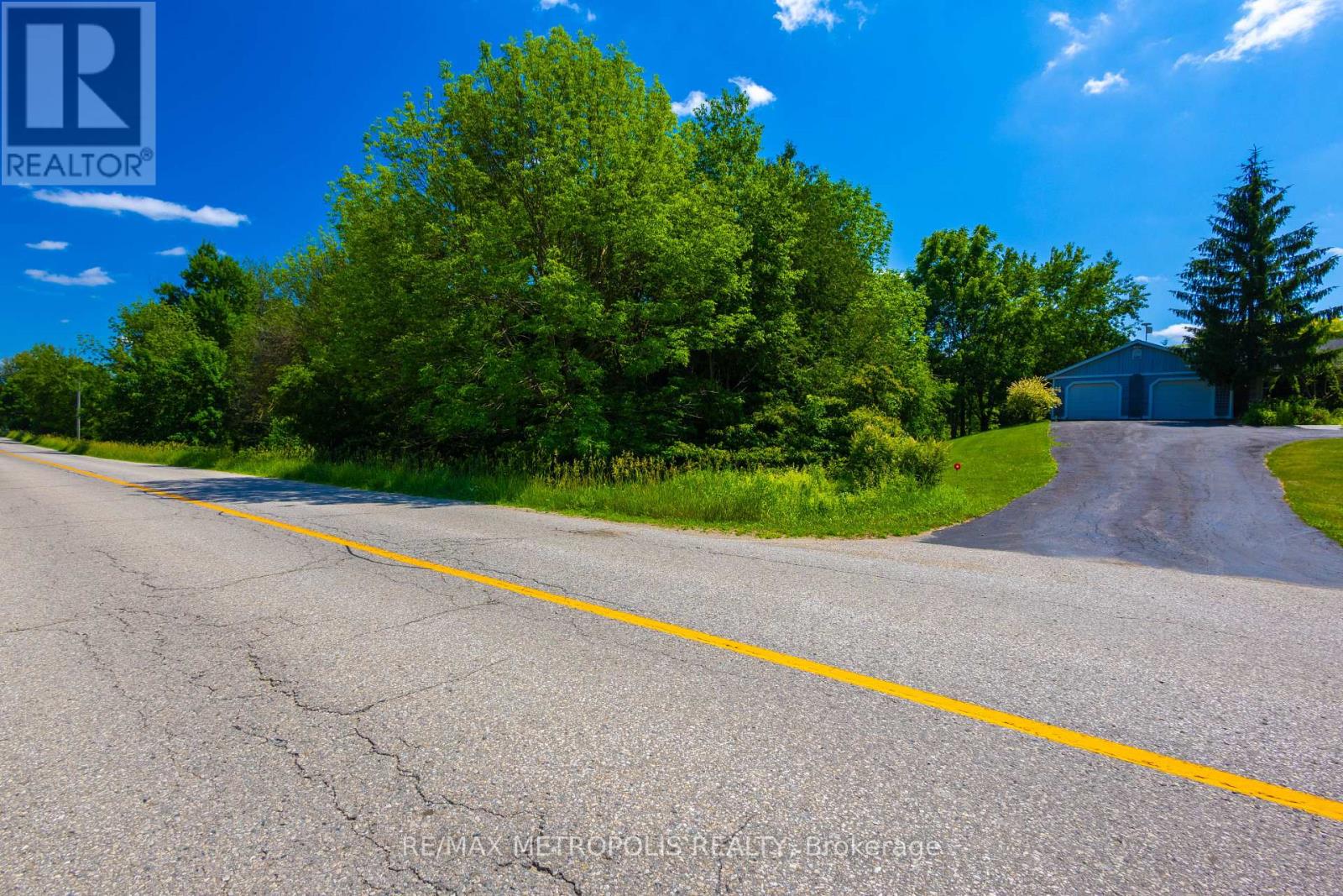 8232 Concession Road 12, Mapleton, Ontario  N0G 2K0 - Photo 5 - X12257398