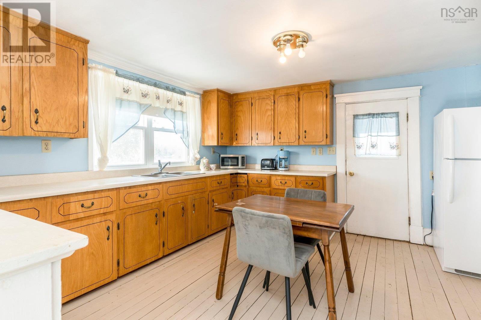 8431 Highway 215, Cambridge, Nova Scotia  B0N 2R0 - Photo 8 - 202502689